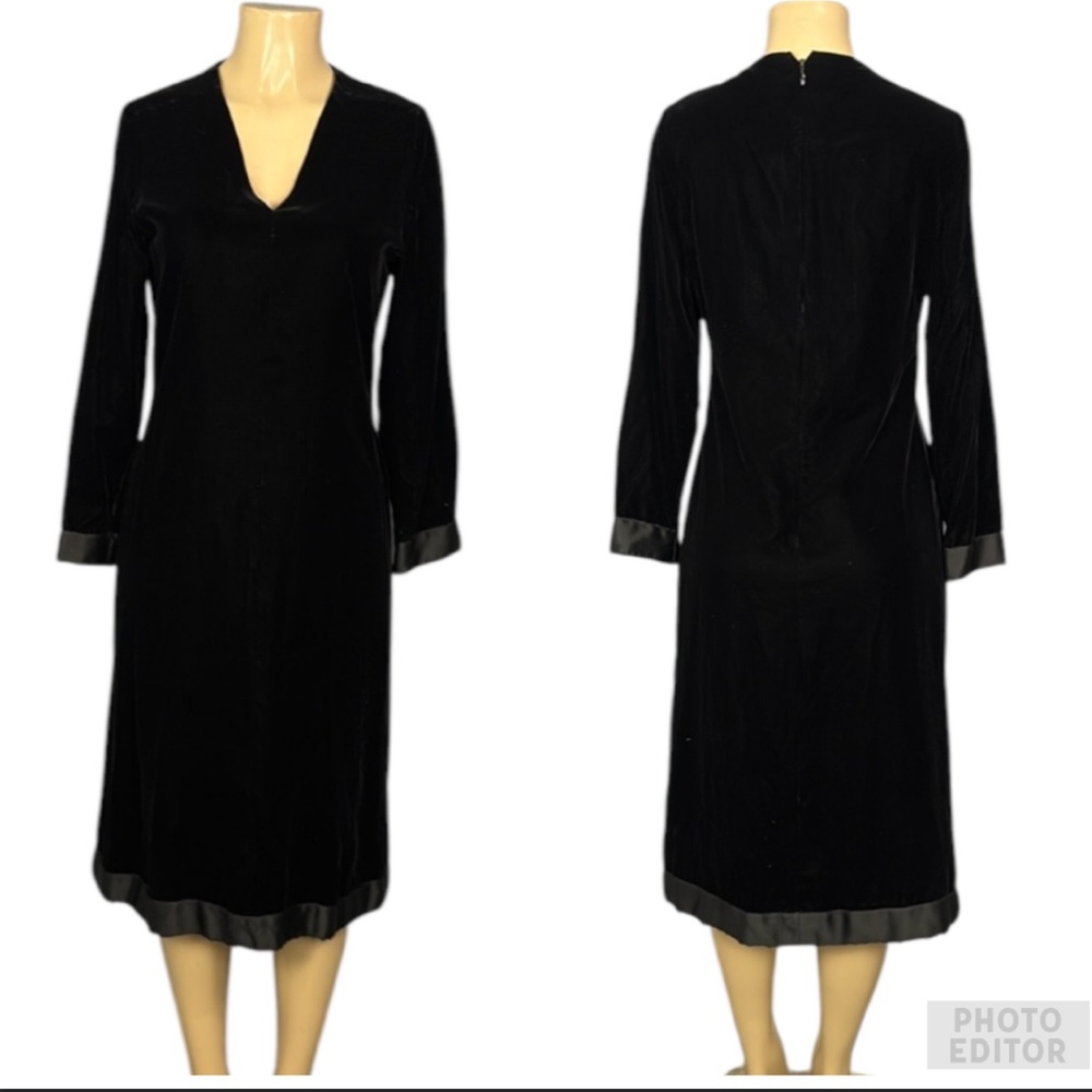 VTG 70s JOHN DOYLE BISHOP Black Velvet Dress